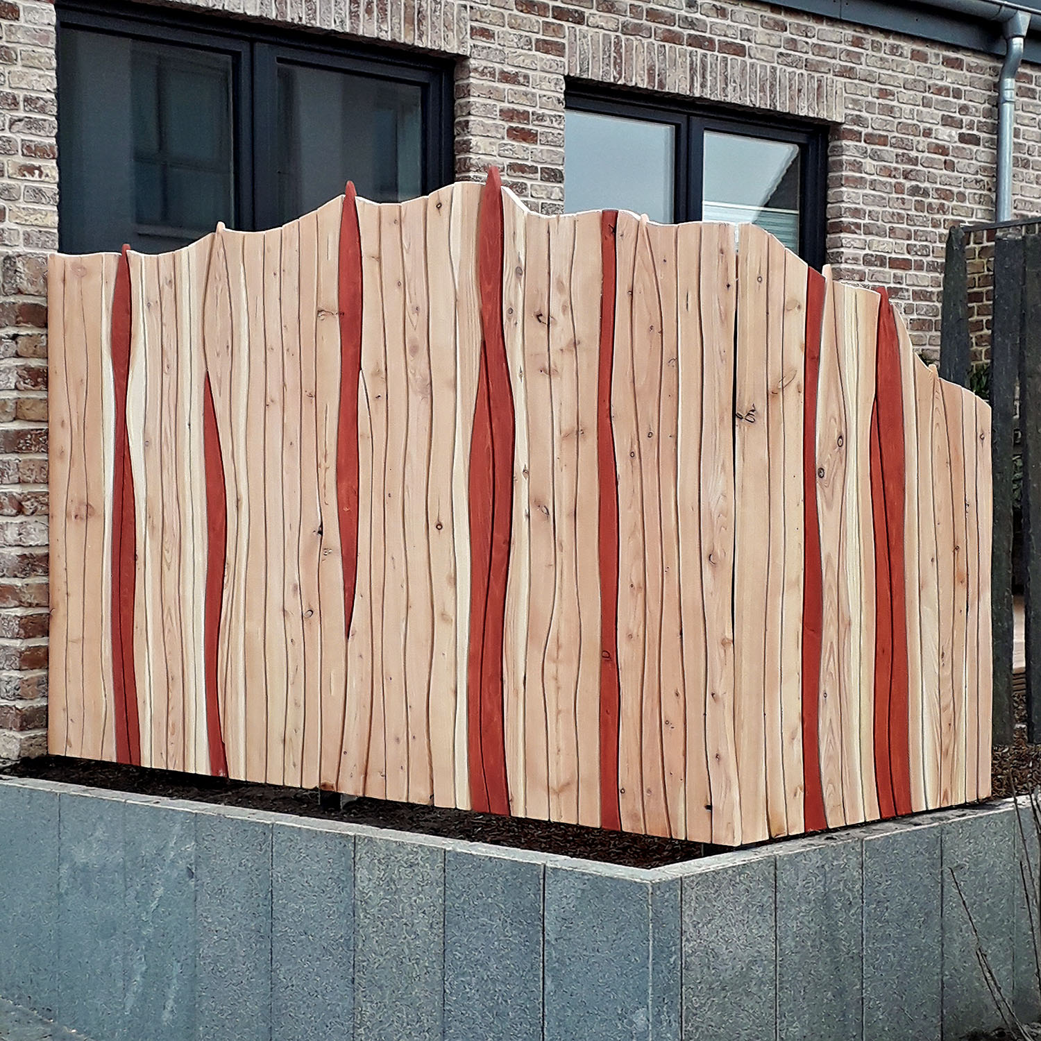 Individueller Sichtschutz aus Holz für Terrasse